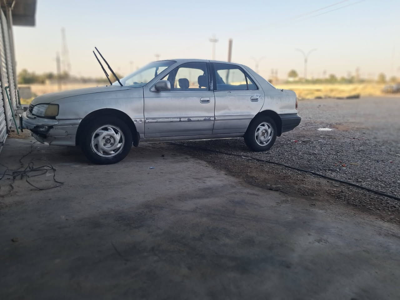 النترا 93 سيارة حلوة خير من الله ..كير ومحرك نضيفات تايرات باتري كلة جديد  كهرباياتها كلها شغالة مبينة بلفيدو والداخل والخارجمثل مامبين بصورة سنوية 28 شهر 5 سعرها 18 مكاني ديالى الخالص ***********
