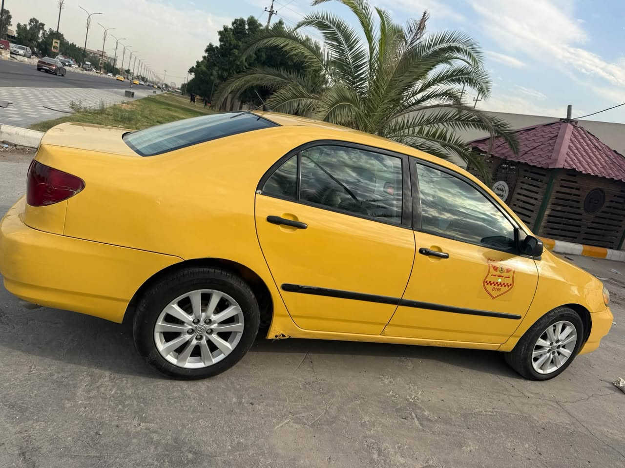 السلام عليكم كورلا 2008 بسمي كير مكينه كفاله تبريد حدايده كله جديد ما ناقصه شي  ناشر سونار بي كل تفاصيل.  السعر 68 وبيه شي بصيط بغداد البلديات ***********
