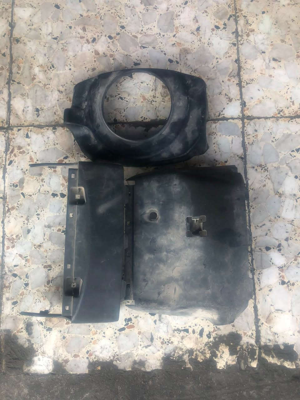 للبيع غراض e60 دعاميه اماميه وخلفيه دوس ***********
