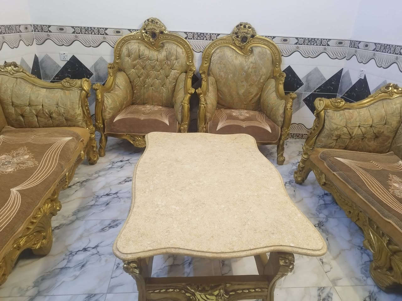 السلام عليكم ثقم مصري للبيع سعر مناسب استفسار      على رقم التليفون على الواتساب ***********
