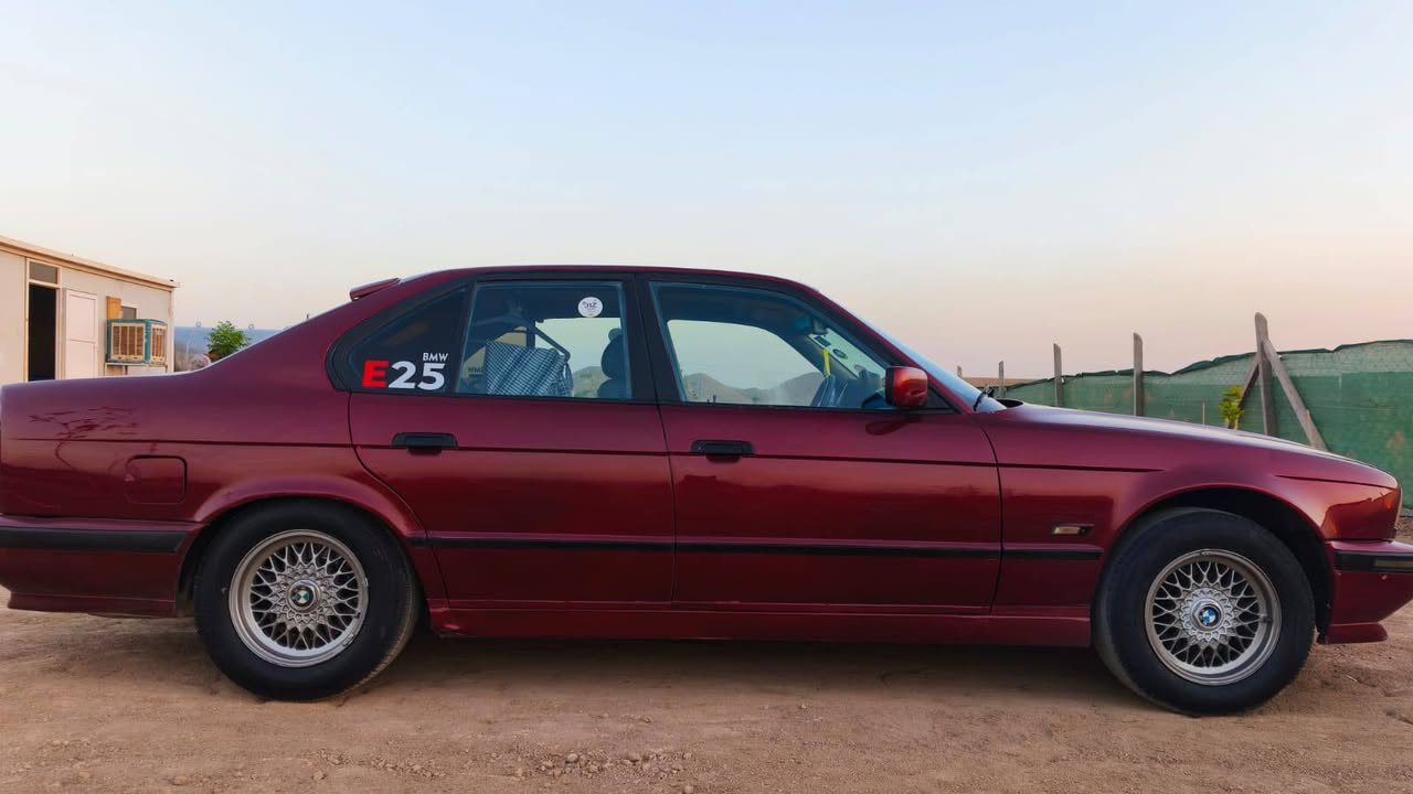 BMWمۆدیل 1991
520گێڕعادی ڕەنگ مارۆنی
بەشەرتی تەحویل،، وەکالە
سەنەوی تا2030تازەیە
مشروع وەتەنی 
دووجام کارەبا  شاشە ئایباد 
جوارتایەو ویلی مووشەبەک لۆک
بۆلیشوو قەڵەم کاری تازە کراوە 
ناوخورفە جڵد ئاوێنە گوێ بەرخ 
نمونەیە لەجوانی،نرخ 59معاملەژماژە *********** كركوك, العراق
