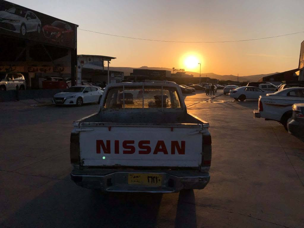 نیسان پیکاب بۆ فرۆشتن 
مۆدێل 1990
گێڕوومەکینە بەشەرت
ئەسل بەشەرت 
ئاڕمی پلاستیک 
کارەبای و هەموو گیانی بێکێشەیە
ماڵی کاسپی و بارە 
سعری خوار هەموو بازاڕ 18 گەڵا قفڵ و کۆتاییەکەی بۆ مەعامەلە چات مەکە 
مشتەریت وەرە سێریکە جوابی نامە نادەمەوە یان تەلەفون بکە .
***********
*********** السليمانية, العراق
