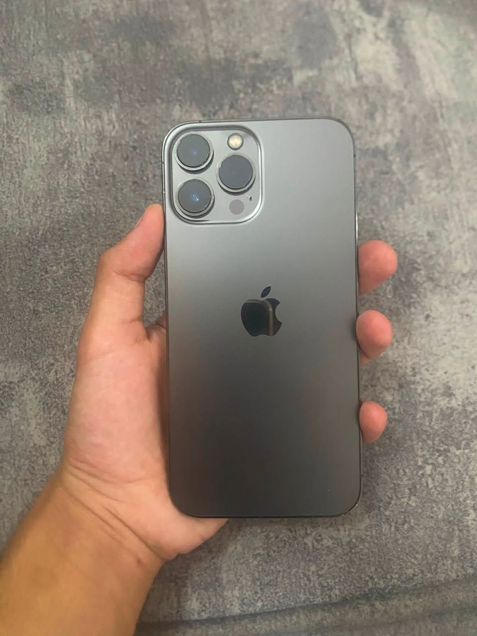 السلام عليكم
ايفون 13برو ماكس 
بطاريه 81🔋
ذاكره 256
جهاز مكفول من كلشي وكاله 
امريكي نضافه 90‎%‎
السعر730 
التواصل وتساب واتصال موجود ***********
