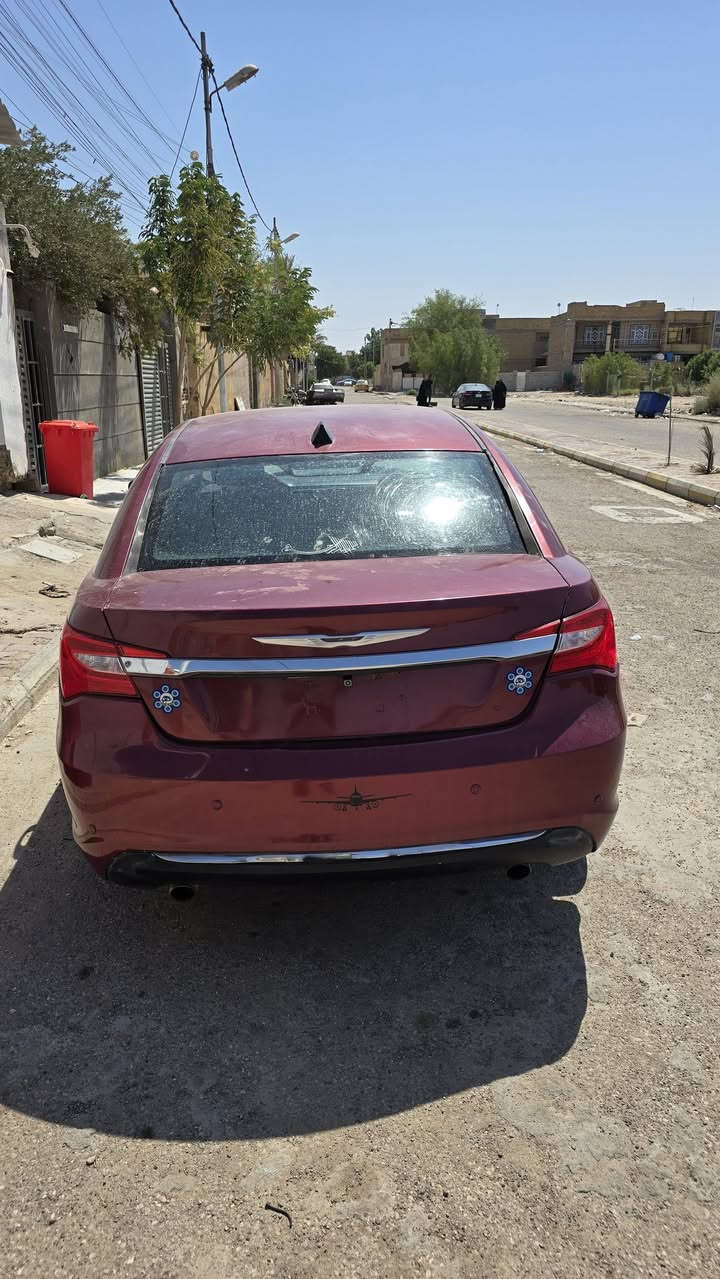 السلام عليكم للبيع c200 2012 مكينه كير 3600 السياره بيها كازكيت ابيع كايمه كهربائيات جاهزه رقم قادسيه  بأسمي السعر 55وبيها مجال ***********
