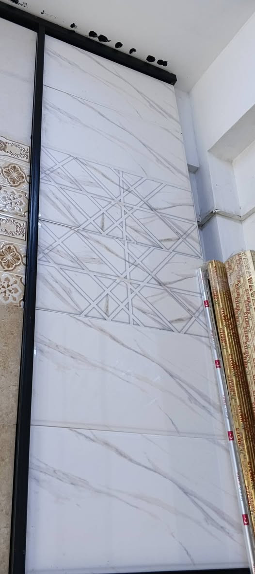 يعلن معرض #خيرات_الرحمن لتجاره السيراميك
عن وصول وجبه جديده من السيراميك
( ايراني - هندي - سعودي ) كافه القياسات والالوان ❤️💎
1-جدران 
2-ارضيه 
3-بورسلين
4- كراجات 
5-بنل + ازاره 
6- نقشات
7- ترايش 
8-ماده لاصقه
9- الواح 1.20×60
(البيع بالنقدي والتقسيط لحاملي بطاقة ماستر كارد رافدين )

🌹معرض خيرات الرحمن  يقدم لزبائنه أفضل انواع السيراميك  وباسعار تنافسيه 🌹 
————————————
 عنوان المعرض / الانبار - الفلوجه - شارع 40 - قرب مأكولات احمد ياسين 
______________________
متواجدون يوميا من الساعه 8 صباحاً ولغايه الساعه 8 مساء
عدا يوم الجمعه من الساعه 2 مساءً ولغايه 8 مساءً 
——————————
للاستفسار مراسله الصفحه
او الاتصال على 
 حسين ***********
يتوفر وات ساب 👆

نص مكتوب في الصور:
- معرض
- خيرات الرحمن
- لتجارة السيراميك
- ( بورسلين - ارضيات - جدران - ازارة )
- بادارة حسين
- ***********