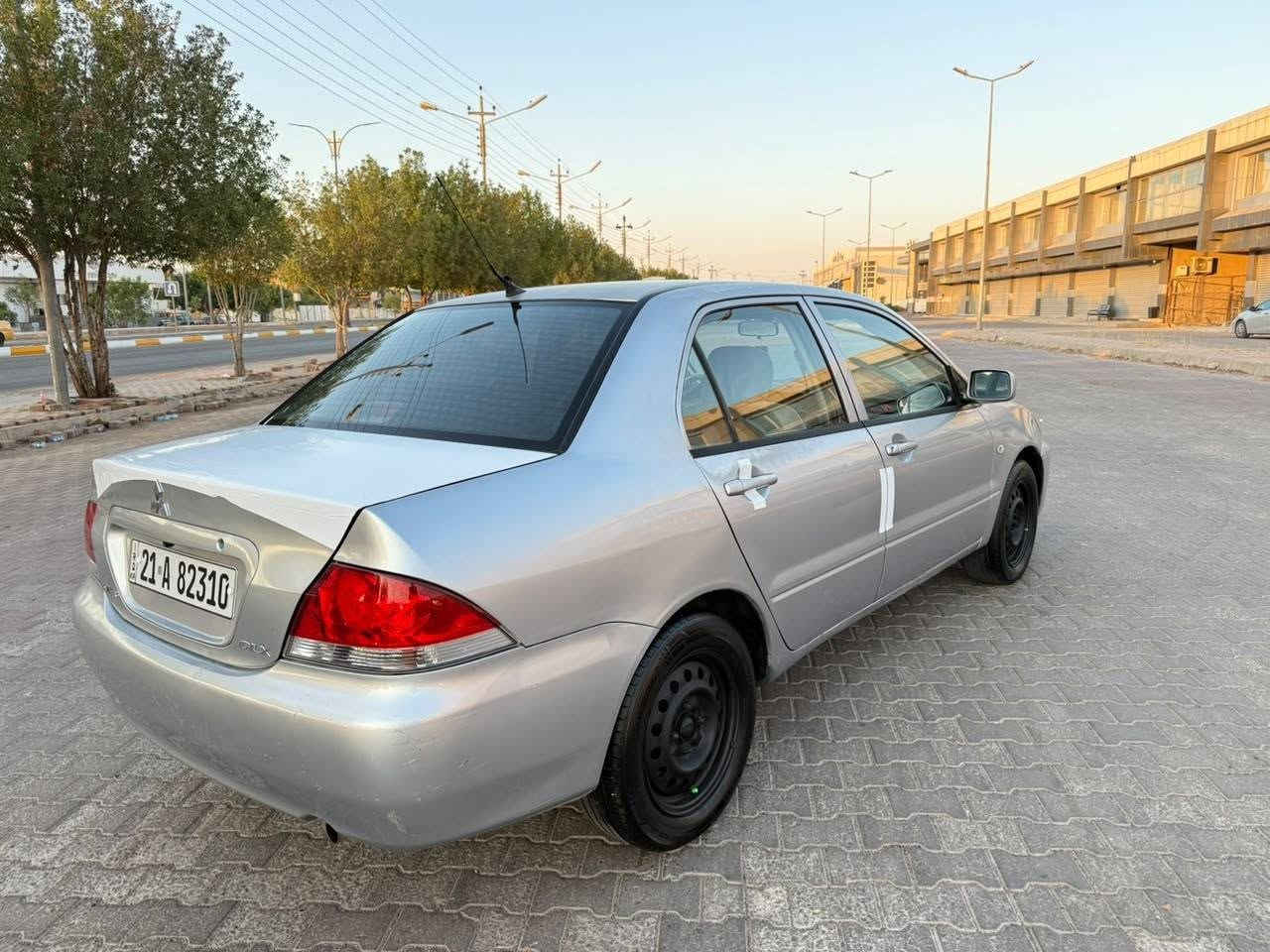 مستيبوشي لانسر موديل 2009
خليجي مكينه حجم 16اوتماتيك
رقم وسنويه كوله جديد ابشرط تحويل
تخم تايرات جديد
دواخله نضيف ممتعوب 
تبريد ثلج❄️
سنتر لوك🔐
شاشه تاب وكامره 
صدر كوله جديد
سياره حلوه وكاعده بدون ضربه فقط اثر جراد وصابغين جم قطعه سونار ويه منشور مكاني ديالى خانقين السعر ((72))وبي مجال ***********
