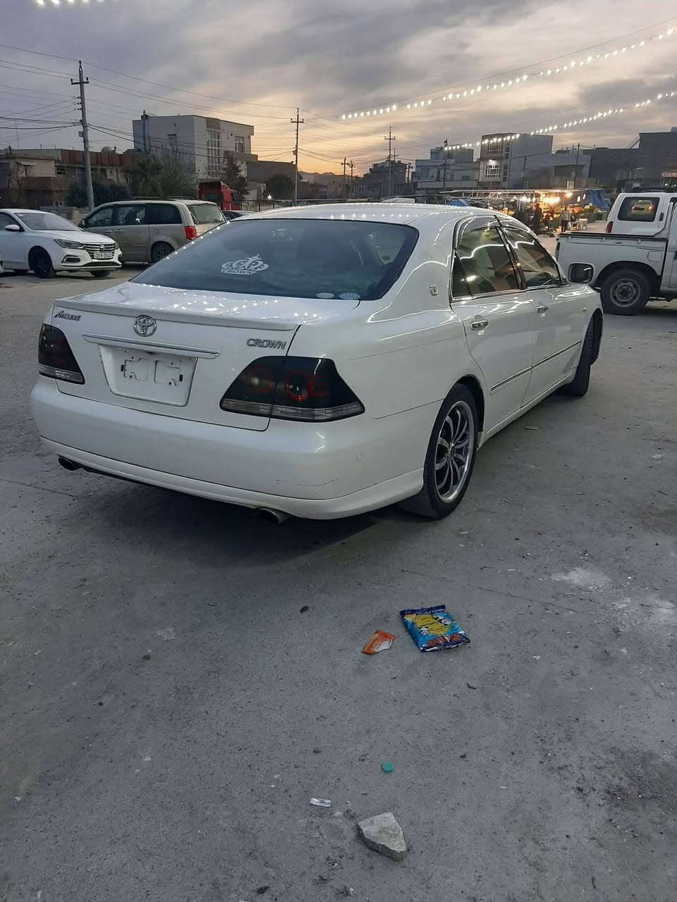 شاهینە بڕاوە 2005مەکینەی 182گێڕ گەورە ناوقەیسی 93هەزار ڕۆشتووە 3دوگمەیه بەشەرتی گێڕ مەینە تەبرید کەڤەر گۆڕاونەبێت کۆدی بەناو خۆمۆیە ماڵی دۆستە ***********
