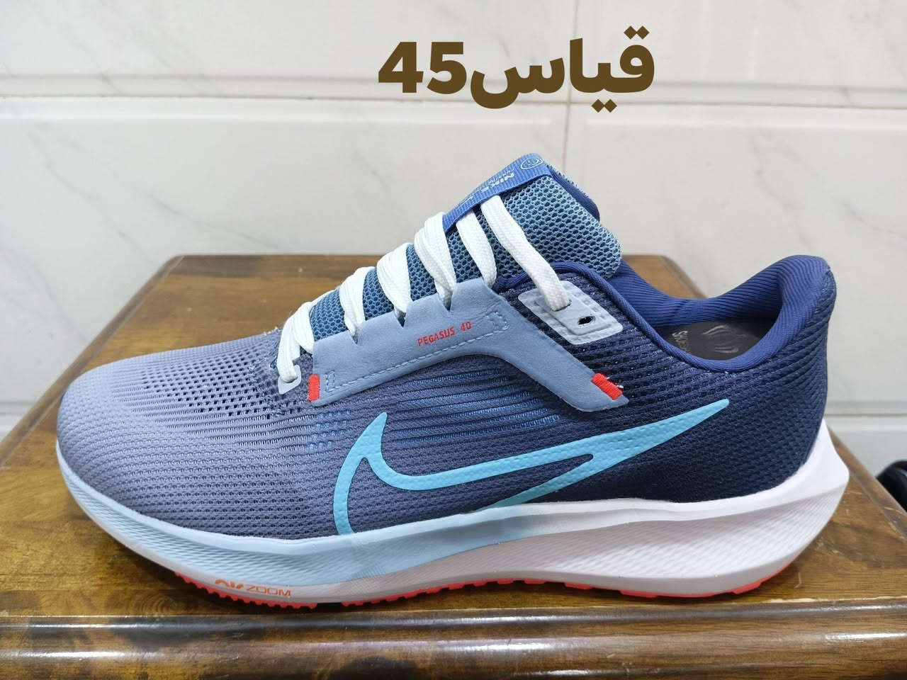 السلام عليكم احذيه باله العلوان الشعب نهايه شارع الصحه يوجدتوصيل كافه محافظات العراق***********

نص مكتوب في الصور:
- قياس 44
- قياس 42
- قياس 45
- قياس42 ونص
- قياس44 ونص
- جلد طبيعي دوكرز قياس 43
- مقاس 44