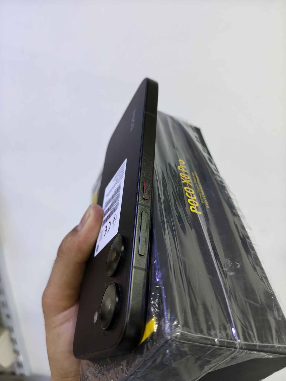 السلام عليكم للبيع Poco X8 Pro ذاكرة 512 جهاز بالكارتون استخدام شهر واحد حاله حال جديد وبي ضمان فحص لك كامل ملحقات الاصلية السعر 550 الف وبي مجال قليل مكاني البصرة *********** البصرة, العراق
