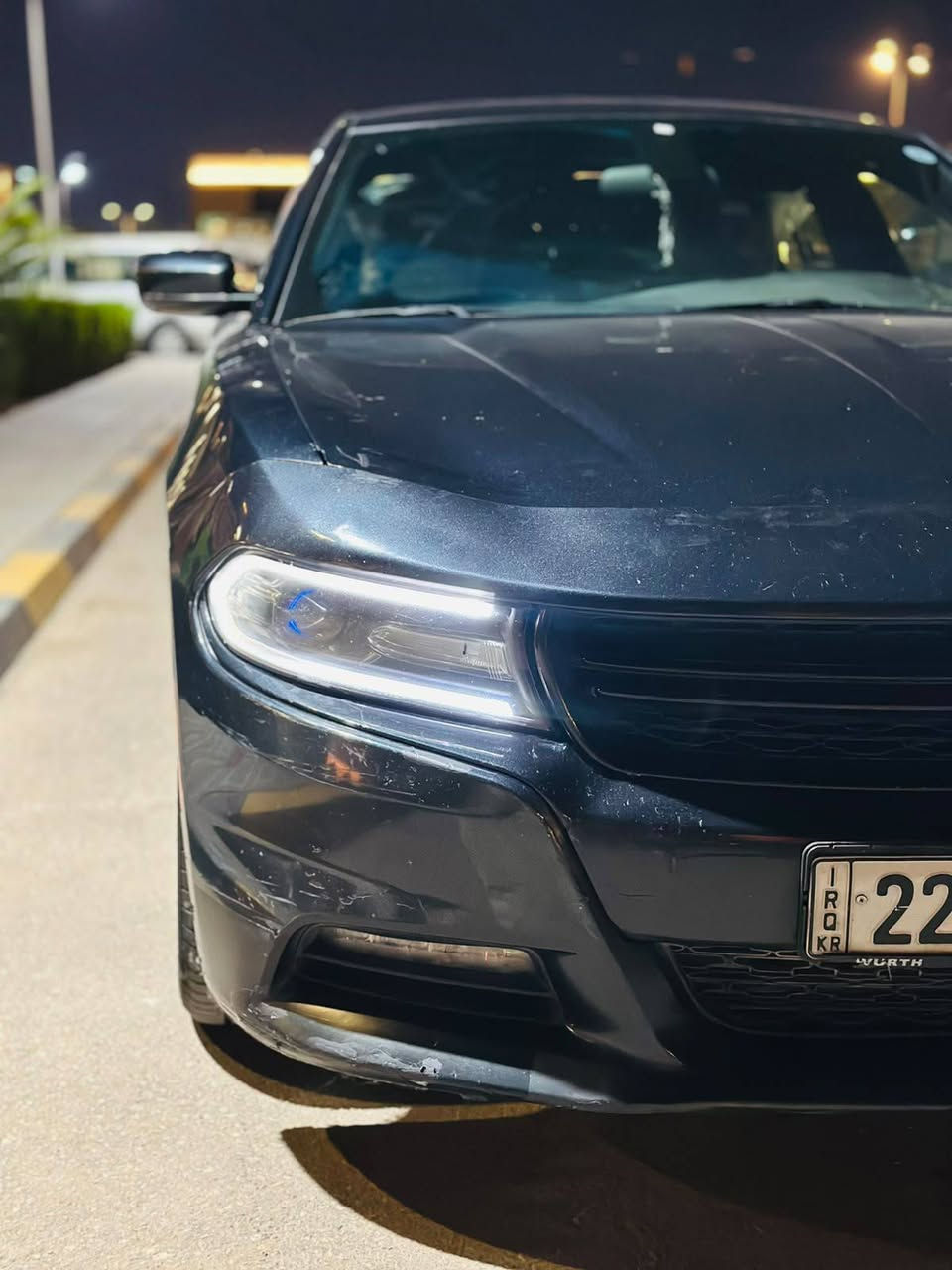 جارجر موديل 2019
فئه SXt فل كامل
محرگ 3600 ، V6
لون نفطي لماع
ماشيه 114 الف ميل
كير محرك مكفول 
سياره بحاله الوكاله ونضافه فول عاليه جدا 
الكفاله 
بدون صبغ 
ضربته فقط قبق جنطه معجون وصبغ وع كد اصبع من الجاملغ الامامي من جوه معجون وصبغ ضربه كلش حلوه وبسيطه 
بدون دواخل بدون ايرباك الحمدلله سياره نضيفه جدا ومال بيت مامتعوبه استخدامه وقت الحاجه فقط 
المواصفات 
بصمه تشغيل 
تشغيل ع بعد 
ابواب بصمه 
كامره خلفيه مع حساسات خلفيه
تحكم بلستيرن 
مثبت سرعه
مصابيع وزنون اصلي
مانع انزلاق
كشن كهرباء
ويل تايرات نضافه فول 

السياره نضافه فول والحمدلله مال بيت استخدامه وقت الحاجه 
السعر 210 وبيهه مجال 
الاتصال ***********

