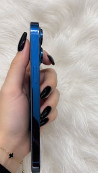 ايفون 14 برو ماكس بنفسجي 256 بطاريه 80 شرق اوسط ماستر وياه كارتون وكيب...