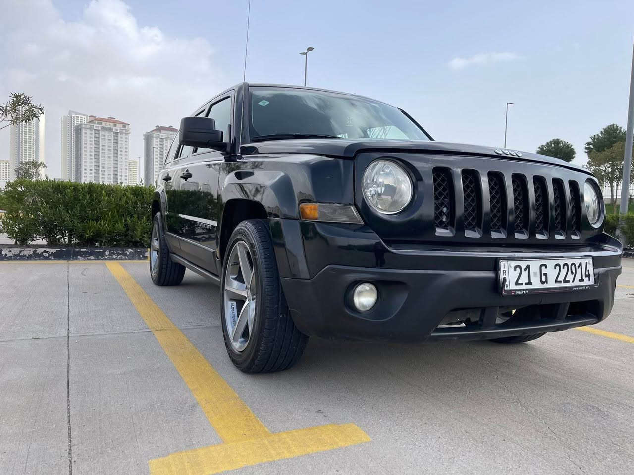 جێب پاتریۆت ٢٠١٧
مەکینە ٢٠ ی تاک ئەکسل
فول مواسەفات
کوشن جڵد و کارەبا و هیتەر
ئاوێنە کارەبا و هیتەر
سلایت و شاشە و کامێرا
٣ پارچەی پێشی بۆیاخە و دەرگای دوای سایەق کلێرە
سەنەوی هەتا ٢٠٢٨ تازەیە
گێر و مەکینە بەشەرت نەکراوەتەوە
٥٥ هەزار رۆیشتووە
 ٩٧ گەڵا و معامەلەیەکی کەم
ژم*********** السليمانية, العراق
