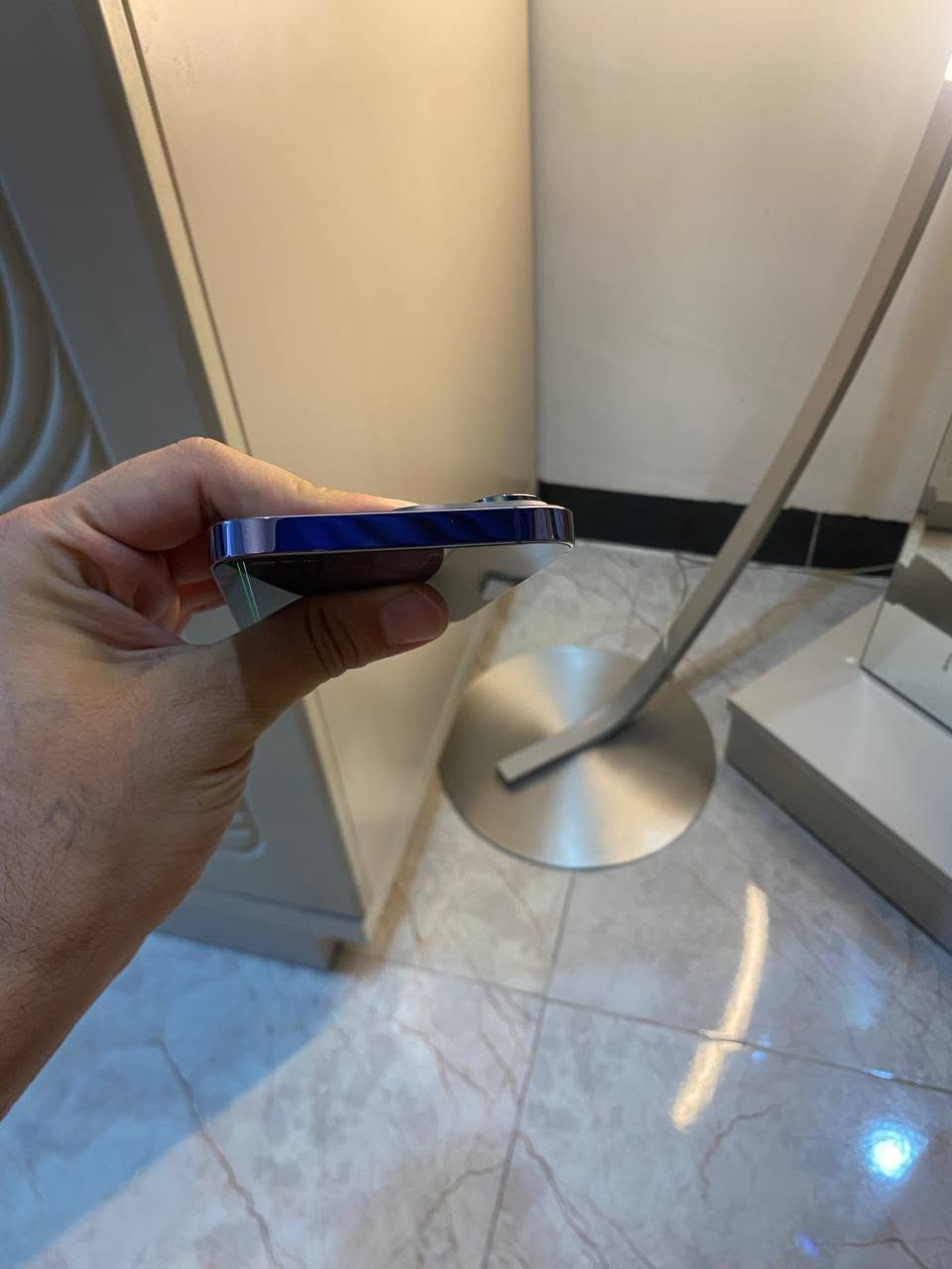 14 بروماكس شرق اوسط
ذاكرة 512
بطاريه 77
سعر 550 قفله 
بدون ملحقات
مبدل ظهر
بي خطين بلشاشه وزر تنصي الصوت واكف يعني اتعلي الصوت شغال  والشاشة اصليه مالته فقط اتحرك شريط وقرت غير معرفة
***********
بغداد/كاظمية جكوك
