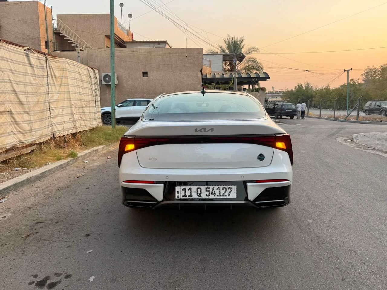 السلام عليكم كي فايف خليجي ضمان الدوليه موديل 24 ماشيه 22 الف فول بانوراما كشنات جلد السعر 207 
العنوان بغداد شارع فلسطين ***********
