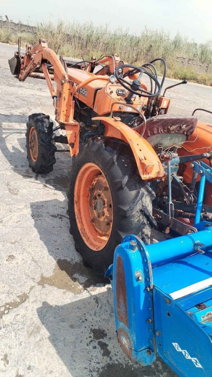 للبيع تراكتور كوبوتا ياباني L2000
مع كيله ورفاسه

العنوان: الدجيل - صلاح الدين
للاستفسار.***********

