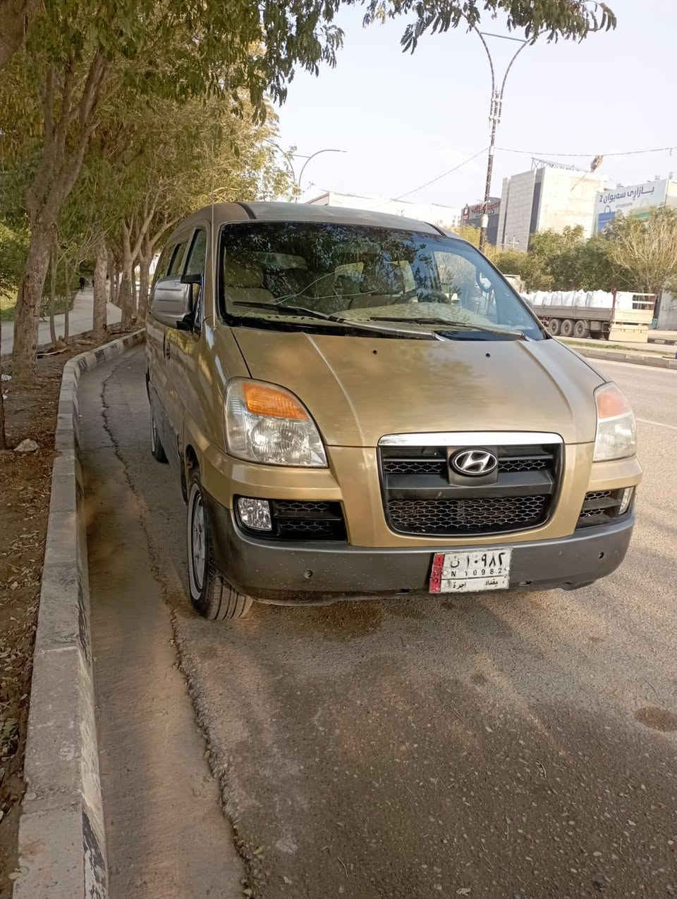 هوندای ستار ئیکس مودیل 2000 کیرو مەکینەو ئەکسل وەشەرت 4 تایەی تازە وەکالە عامەی بەناو خومە *********** بەشەرتی تەحویل
