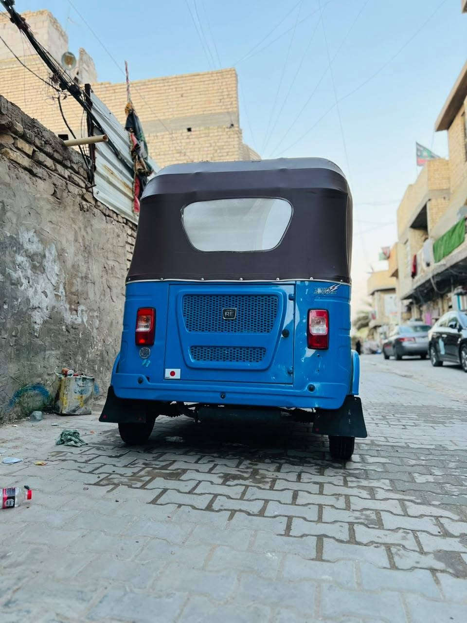 الاستفسار ***********
السلام عليكم تكتك للبيع مديل 22 مضلع  مرقم باسمي ثاني يوم تحويل  مكينه كير تراي زيرو جاهزه للأخير التكتك جديده بمعنه الكلامه وشوفت عينكم 🪬  الشراي يتصل ويدلل مكاني بغداد الشعله
