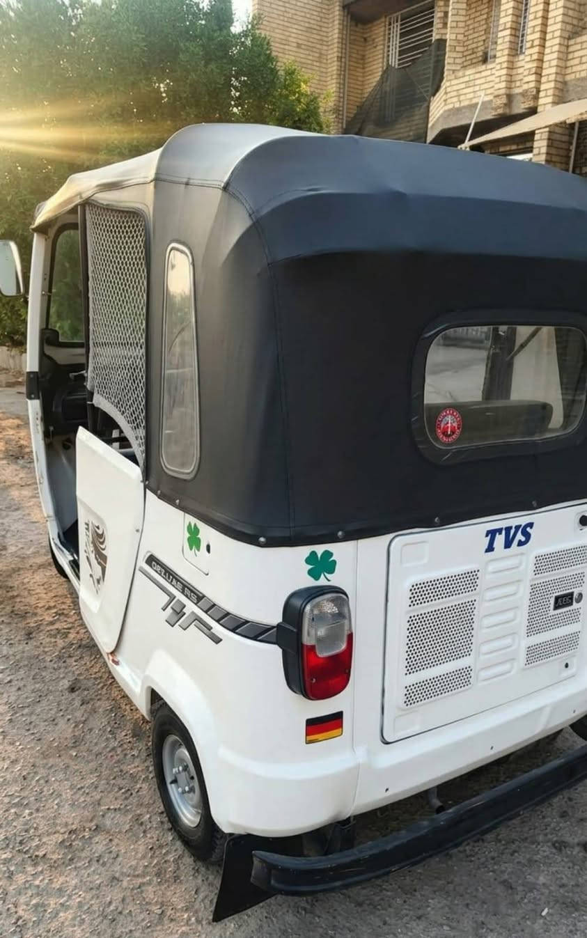 تكتك TVS
موديل 2021
رقم انكليزي باسمي هزة جديد
بدون حادث بدون صبغ 
السعر 6000500
رقم الهاتف 
***********
