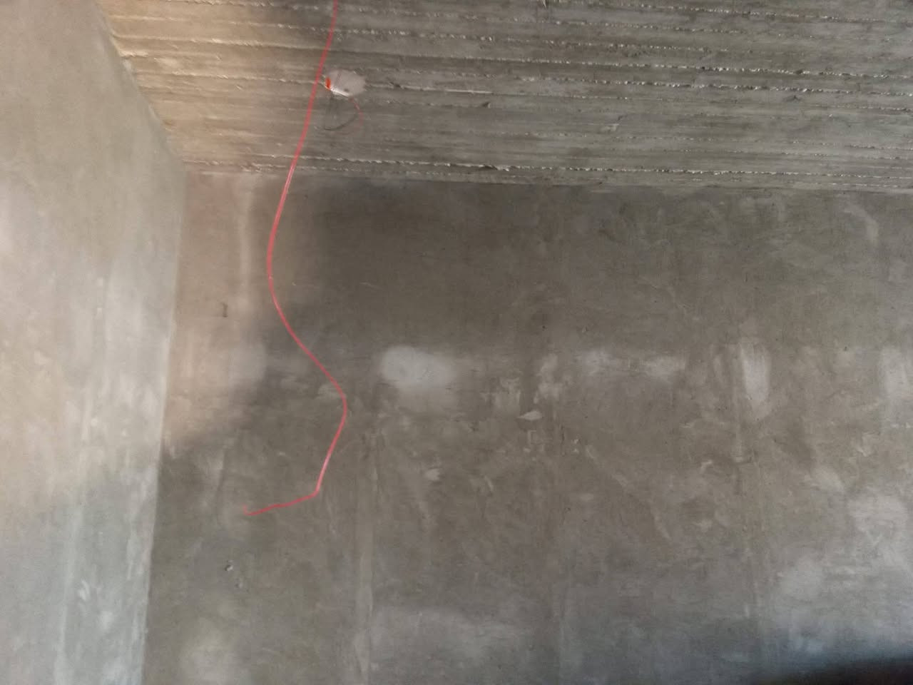 لبخ اسود ابيض.   مساطر.  لبخ داخل بصره فقط 
كادر متوفر اشرف  هندسي.  
***********
