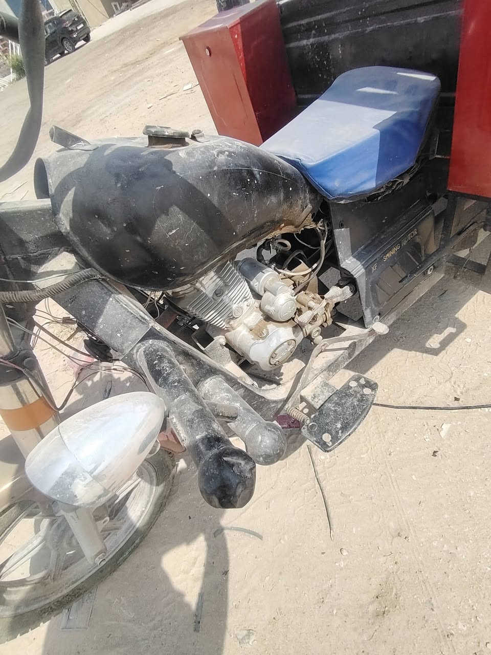 ستوته كلك جاهزه من كلشي كهربائيات كلها شغاله تحتاج فقط باتري سلف وهندر شغال المكان بابل مشروع المسيب سعر 550وبيها مجال للشراي للاتصال ***********
