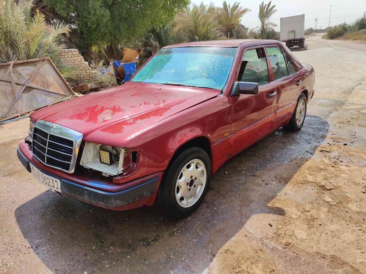 مرسيدس دب • ١٩٩١ • قضاء الدير