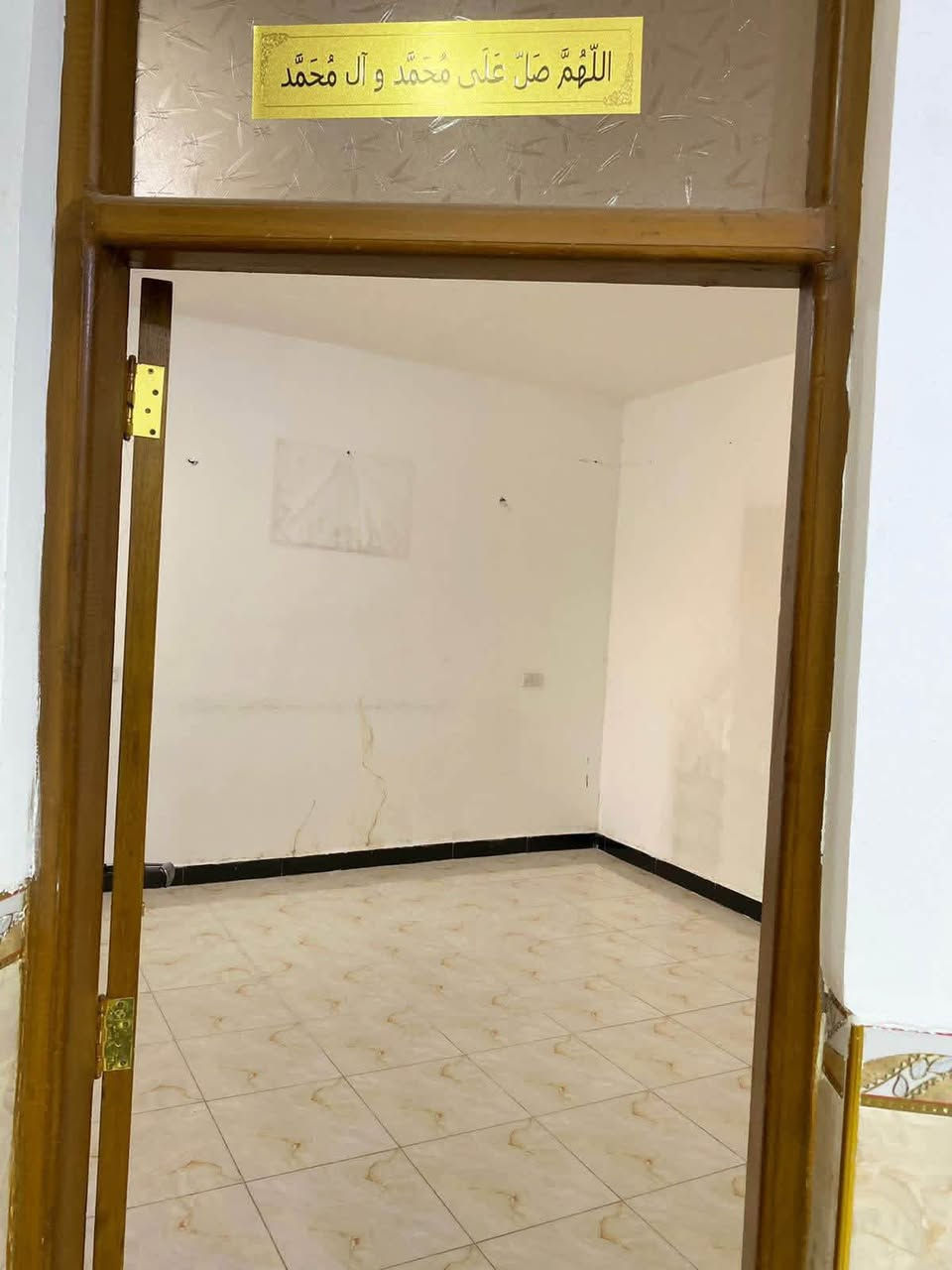 اللهم اصلي على محمد وعلى ال محمد 
للبيع بيت منطقة الموظفين خلف مدرسة ن والقلم 
مساحة البيت 125ركن مربع بناء درجة أولى طابوق للعروات
اتصل او  واتساب
***********
