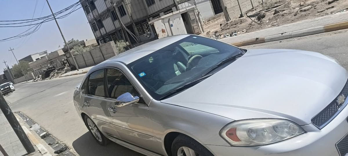 السلام عليكم 

امبالا 16 LTZ
كشنات جلد لون عسلي 
تدفئه تبريد بلكشنات 
تشغيل عن بعد 
رقم مثنى بسمي
حادث جاملغ خلفي فقط ماعابر 
ترهم مراوس حسب القناعه

مكان سماوه مركز  
 ‏‪***********‬‏
