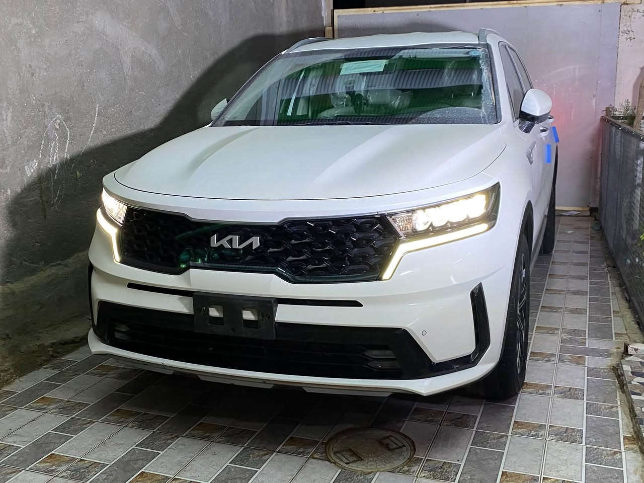 سورنتو موديل 2023 خليجي رقم اربيل
 تحويل او وكاله السياره ماشية 25  الف حقيقي 
تخم تاير جديد كوري 
كير ماوس 
كاشف ضباب 
تشغيل عن بعد 
وباقي المواصفات معروفه 
العنوان ذي قار قضاء الفجر 
الاتصال *********** ملاحظة السياره بيه صبغ  موضح بالسونار بسبب طخة ستوته السعر 238 $
