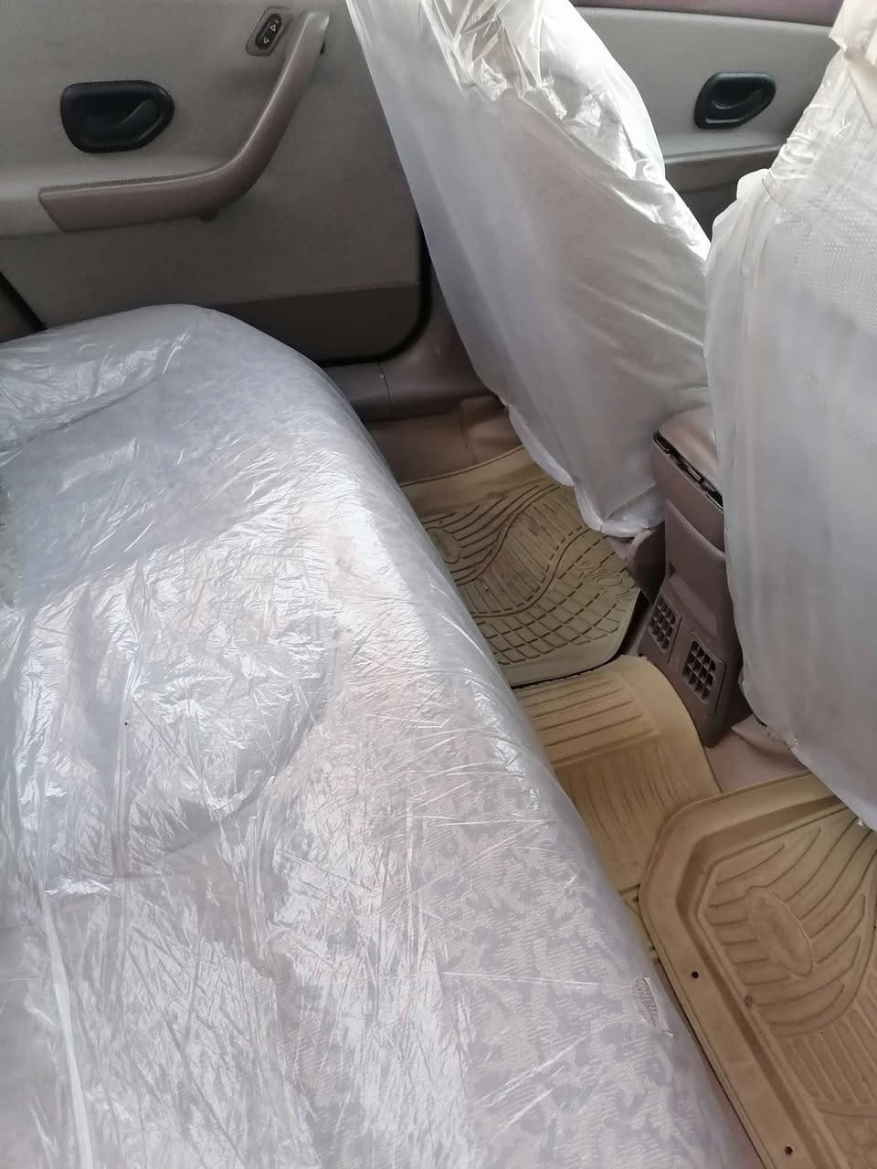 سياره سمند موديل ٢٠١٢ بأسمي غير ساقطه السنويه مكفوله من الضربه الصبغ عام للجماليه مال جناي السعر 55وبيها مجال *********** Singapore
