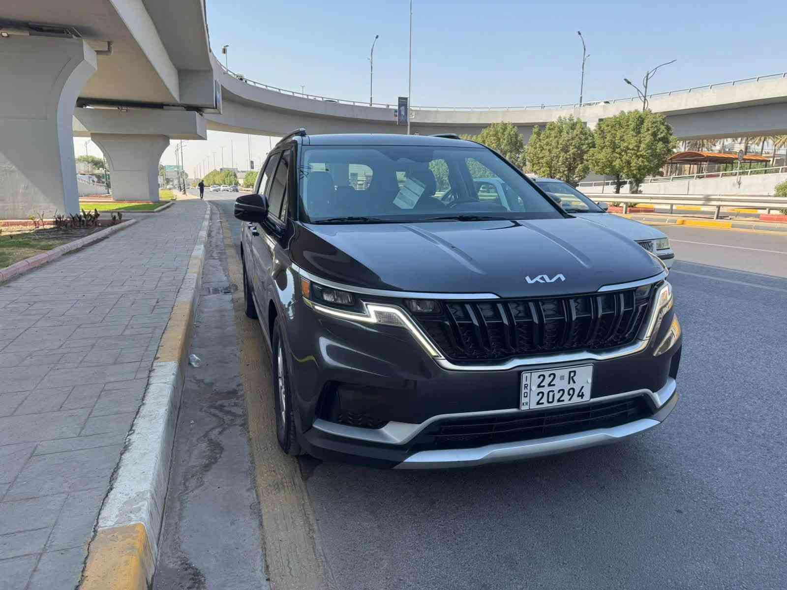 السلام عليكم كرنفال موديل ٢٠٢٣شكل جديد فول سياحي محرك ٦ 
ضررها جدا بسيط ربع جاملغ خلفي  
ارباك سليم
رقم وهزه جديد
سياره مال جناي ماشي قليل كلشي بيها مكفول 
مواصفات الفول عدى فتحه 
***********
وتساب او اتصال
مكاني بغداد شارع ١٤ً رمضان
