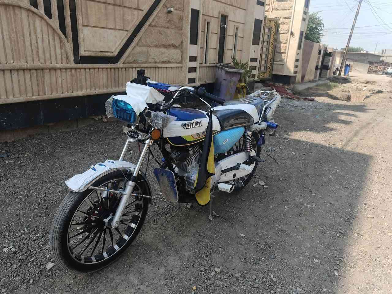 سلام عليكم دراجه للبيع موديل 2025 محرك 200cc باب اول كامل مكمل مجنبز مال جناي الشاشة طفت بس ماعرف عطل يمكن فيش تشتغل جانت والباقي خير من الله السعر 850 بيها مجال للطيبين 🌹المكان قضاء الدجيل ***********

