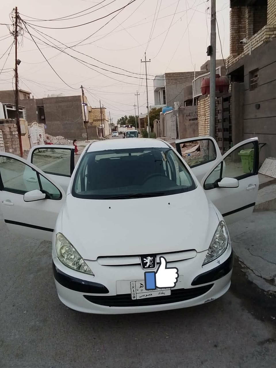 السلام عليكم سياره بيجو فرنسي ٣٠٧ موديل ٢٠٠٤ رقم بغداد محرك  وكير وتبريد بيع مستعجل ب٣٨ وبيها مجال قليل  مكانها بغداد المحموديه والتفاصيل أكثر الاتصال *********** @ ***********
