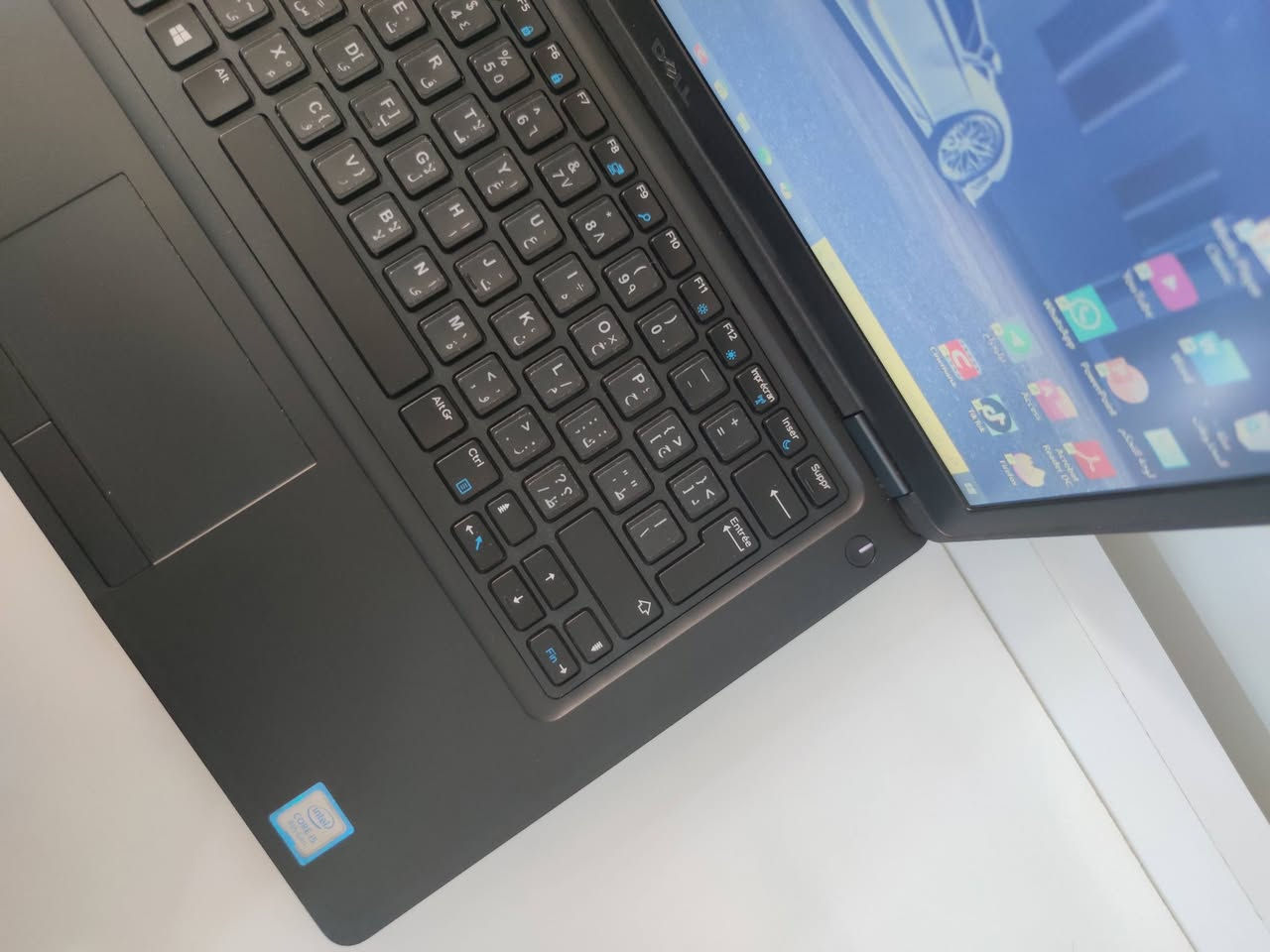لابتوب نوع dell
المعالج كوراي 5 

الجيل الثامن 8th

الرام 8 كيكا DDR 4 

الذاكره 256 نوع SSD 

حجم الشاشه 14  IPS 

نظافه الابتوب 96%

ويندوز 10 برو

منصب لعبه GTA 5 و Resident evil 2 remake

ملحقات الشاحن الاصلي مع ماوس هديه 

 للتواصل عبر واتساب ***********
