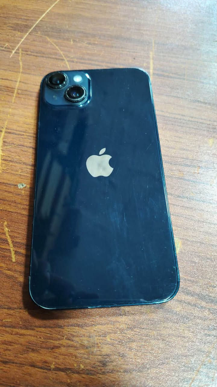 فون 14 بلس ذاكره 128 بطاريه 83 بلاديه الجهاز نضيف شوفت عينك بل صوره وتجي تفحص وتأخذه السعر 500 الف *********** الرقم بي واتساب وتصال والشاشه 3 خيارات قبل فتره بدلته 100 والله

نص مكتوب في الصور:
- القطع والخدمة تجمع Apple سجل تاريخ القطع والخدمة، وهذا السجل يعرض معلومات عن هذا الـ iPhone وحالته وتفاصيل إصلاحه. معرفة المزيد... سجل تاريخ الخدمة الكاميرا أصلية الشاشة غير معروف