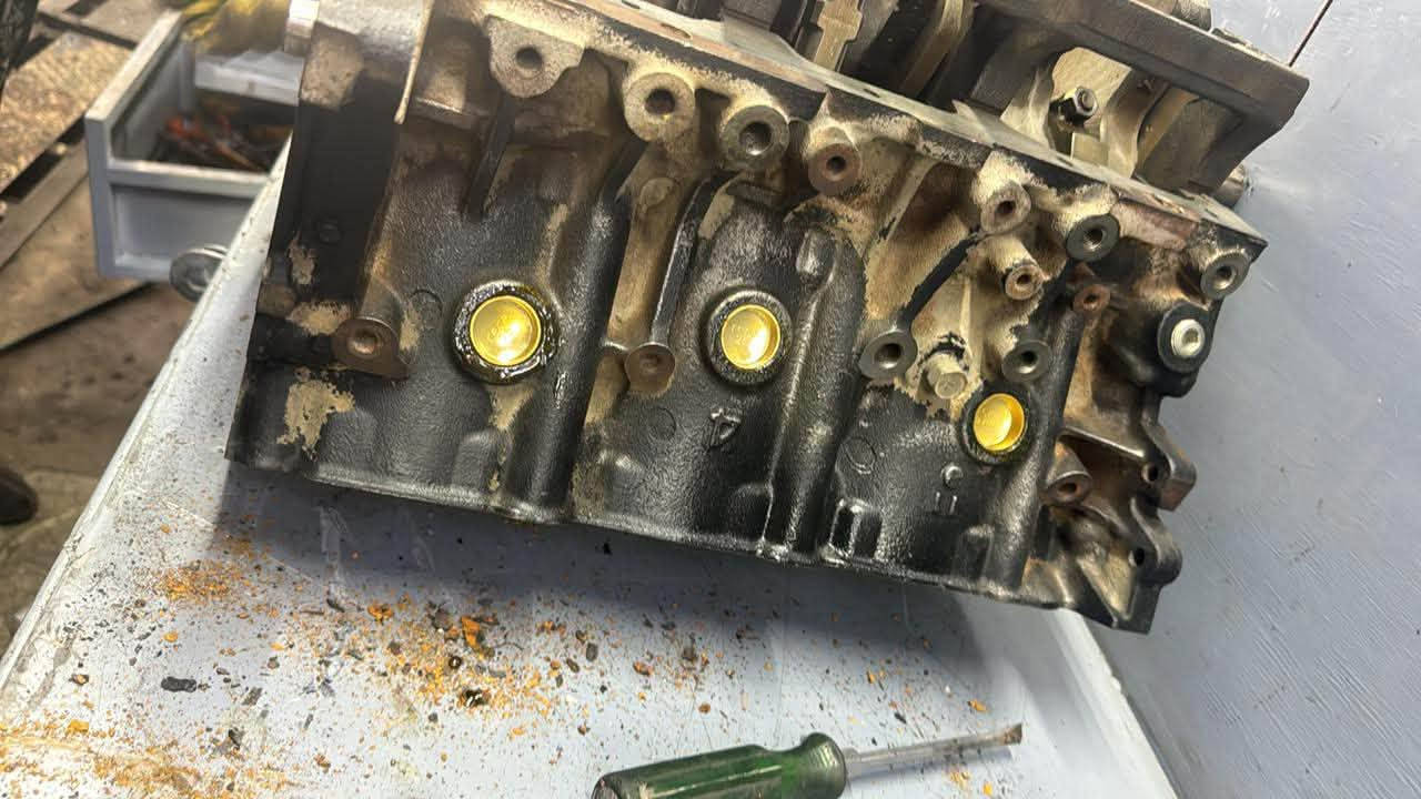 من مجمع حبتور لصيانة الباجيرو سيارةالاستاذعلاء
من محافظه البصره تجفيت عام مكينه 3500 بغداد البياع تقاطع درويش مدخل حي التراث مقابل شارع جنانة 
ابوعلي الدراجي
***********
***********
***********
واتساب
