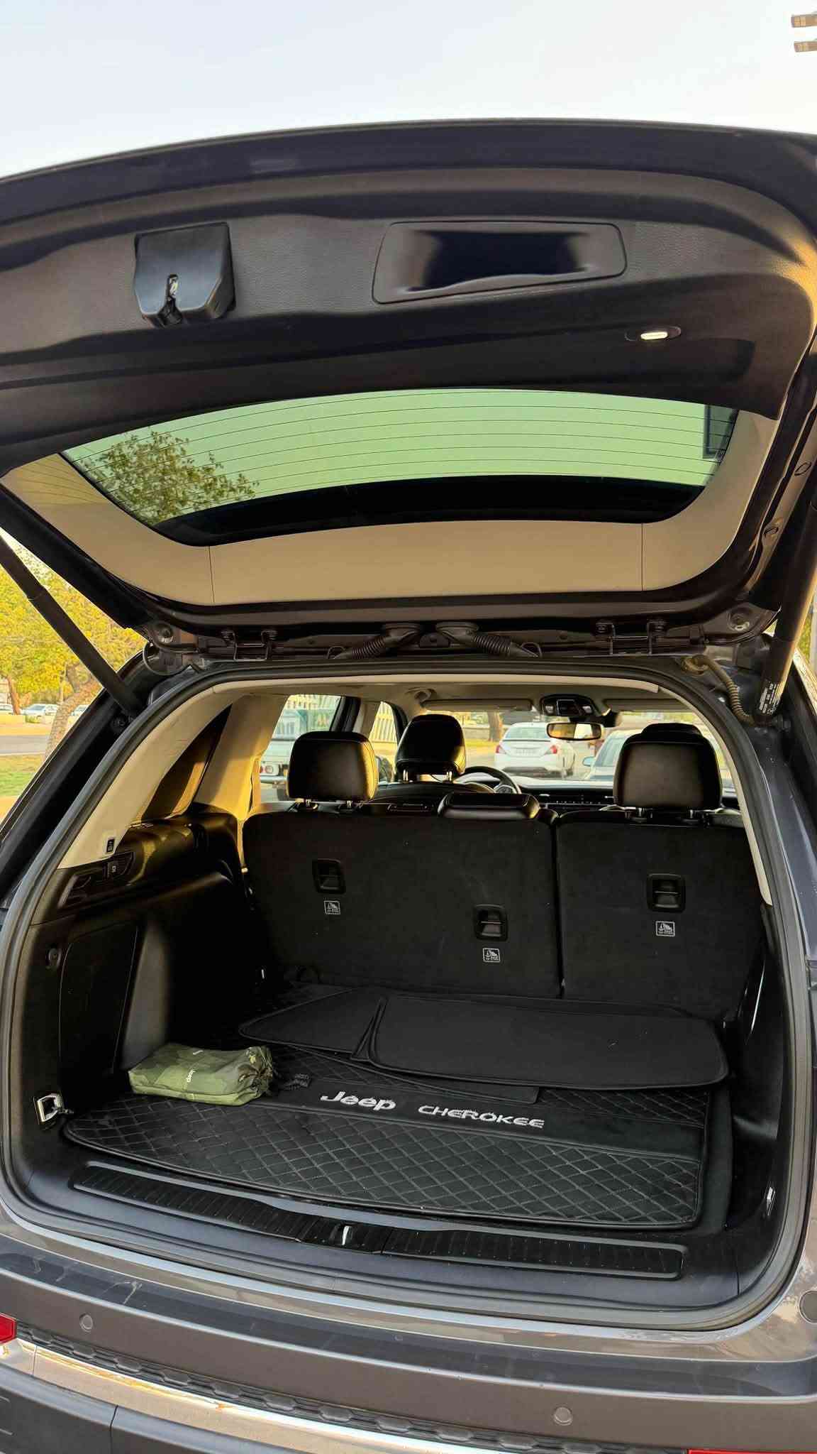 للبيع 🚘
موديل 2023
فئة Limited 1/1
🔹 بدون صبغ
🔹 الحادث دعامية فقط

الملاحظات:
• مبدل بليتة اللي تكعد عليها البدنة
• مبدل كير ومكينة بسبب فيتر
• مبدل مال كصّة جديد
• السيارة كلش جديدة، والله شاهد مو متعوبة
• نظيفة وتخبل، وترايك للبصرة ❤️

💰 السعر: 260 وبيه مجال للشراي.

📞 للتواصل: ***********
