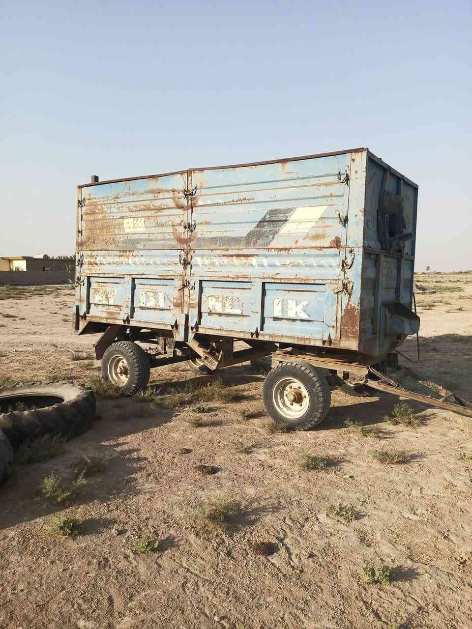 شاحنة • للبيع