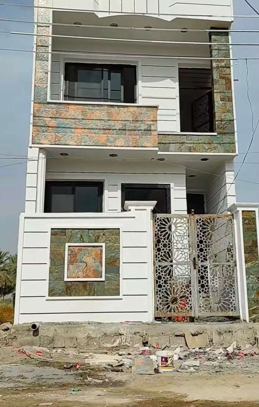 يوجد خلفه سيراميك وجدران حالين نتفرغ بأسعار مناسبة 
الرقم***********
