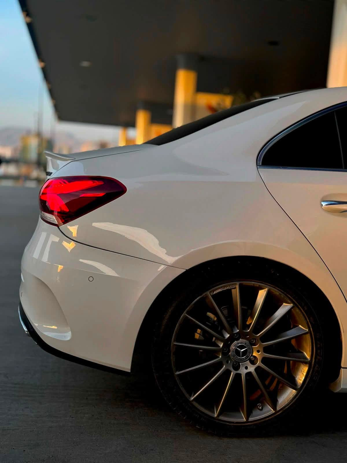 مارسيدس 2020
A220 فول فول AMG داتا شو 

ماشي 80 الف مايل 

رقم سنوية هزة جديد بسمي

الاتصال 

***********

***********

