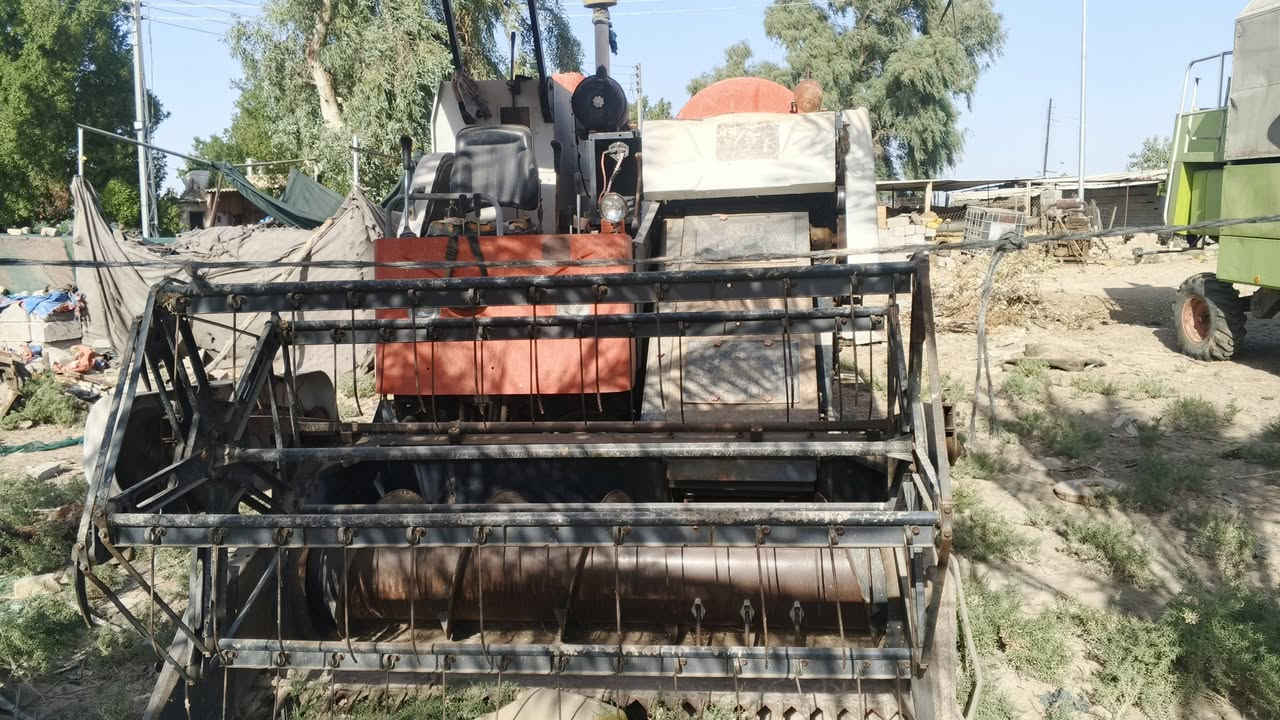 سلام عليكم حاصوده بدون جاهزه الشغل محرك مكفول لايبخر ولا ينقص مكينه خير من الله  مكاني ميسان قضاء الميمونه 
اتصل واتساب ***********
