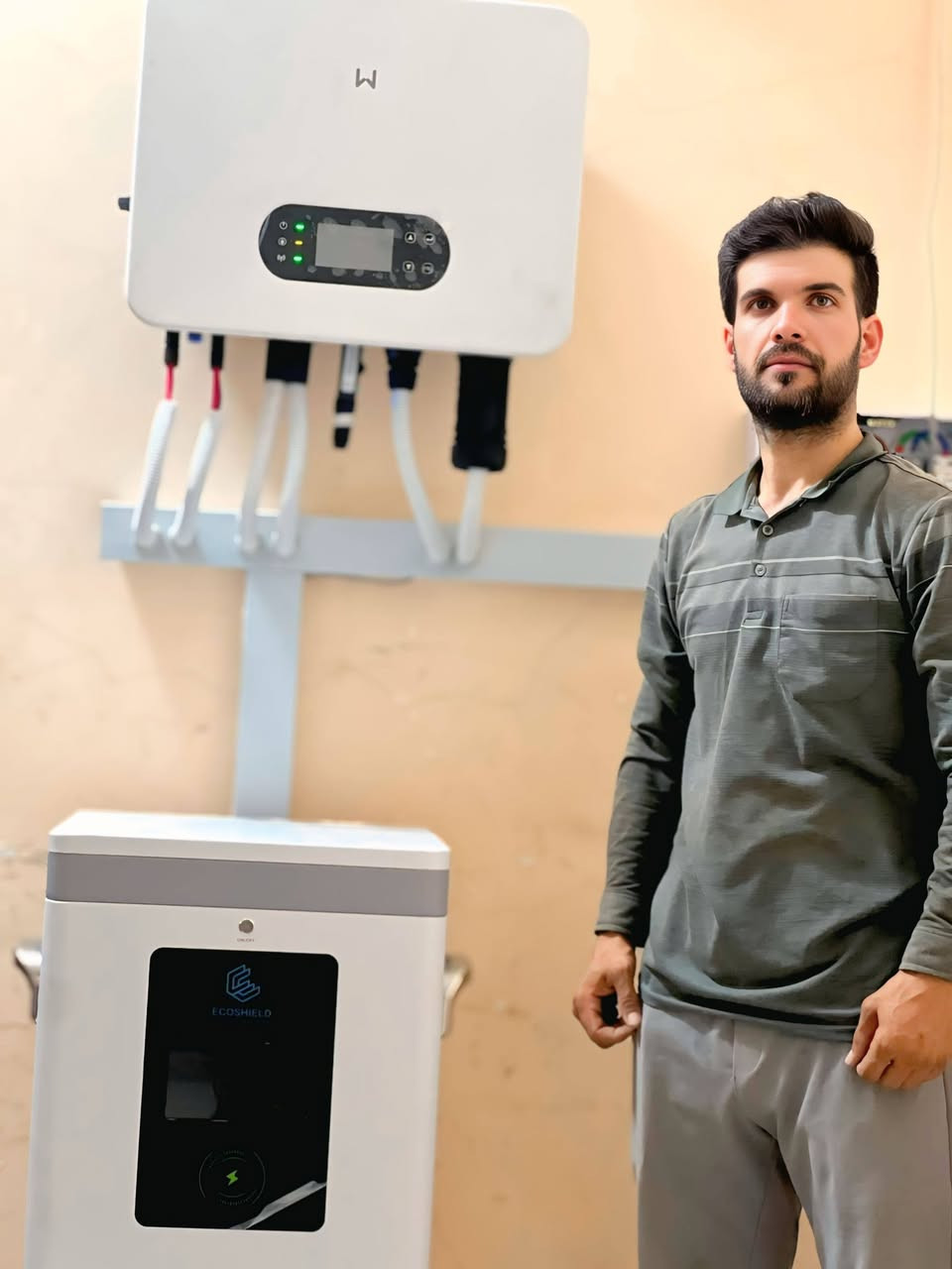 بيت آخر يودع خط المولد ⚡💡

بعد التوكل على الله تم تنصيب منظومه طاقه شمسيه 

في محافظه الناصريه مركز المدينة ونعمل في كافة

 محافظات العراق 

مكونات المنظومه: 

🌅 انفيرتر Good we 8Kw Hybrid

💡 بطاريهEcoShield سعة 32 kwh 

🔵 الواح Jinko Tiger Neo 3 710w

🛑 قواطع حمايه عالية الجودة 

🟢 هيكل حديد مغلون ذات مواصفات عاليه 

تجهيز المنظومه 30 امبير نهاري و 30 امبير ليلي 

نواصل تقديم افضل الحلول المناسبة للطاقه الشمسيه 

⚡ نعمل بنظام الكاش والقسط الشهري على منصه الرافدين 

مكتب احمد مسلم للطاقه الشمسيه ✌️🌝 

📞 ***********
      ***********
