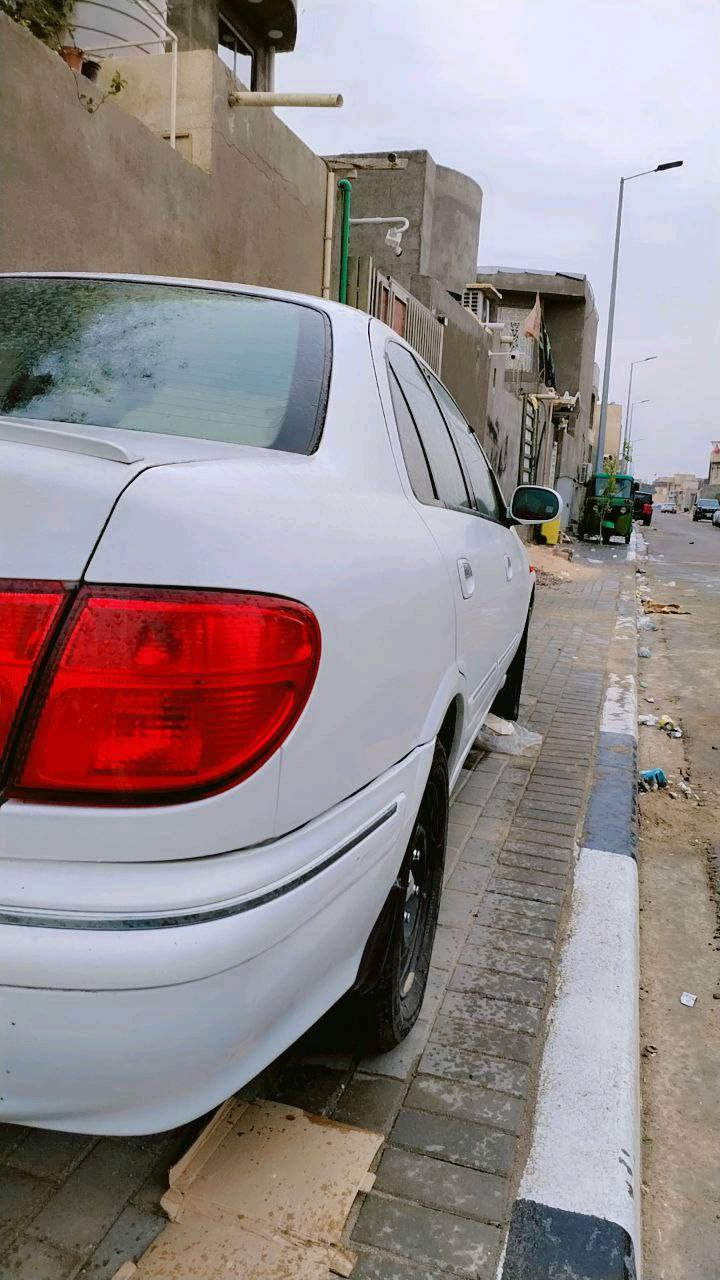 نيسان سني ياباني موديل ٢٠٠١رقم بصره باسمي سنويه ل٢٠٣٠مصبوغه عام جماليه مكفوله كفابه عامه رايده ب70وبيه مجال