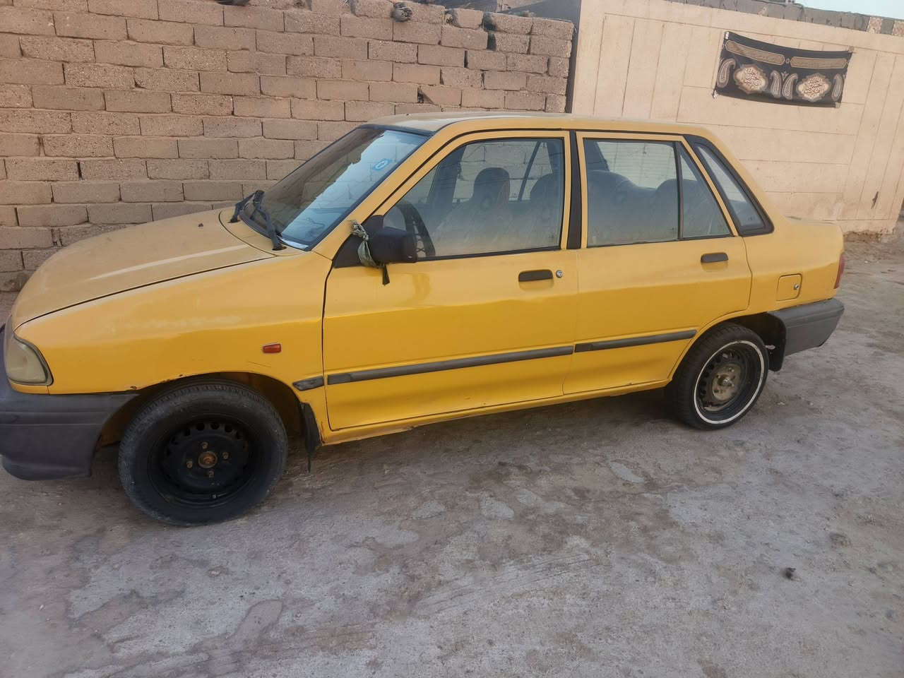 سايبا للبيع موديل 13 
محرك نضيف والكير شاده ع ايدي 
تحويل ثاني يومي 
سياره نضيفه 
سعر 22وبيهه مجال 
***********
