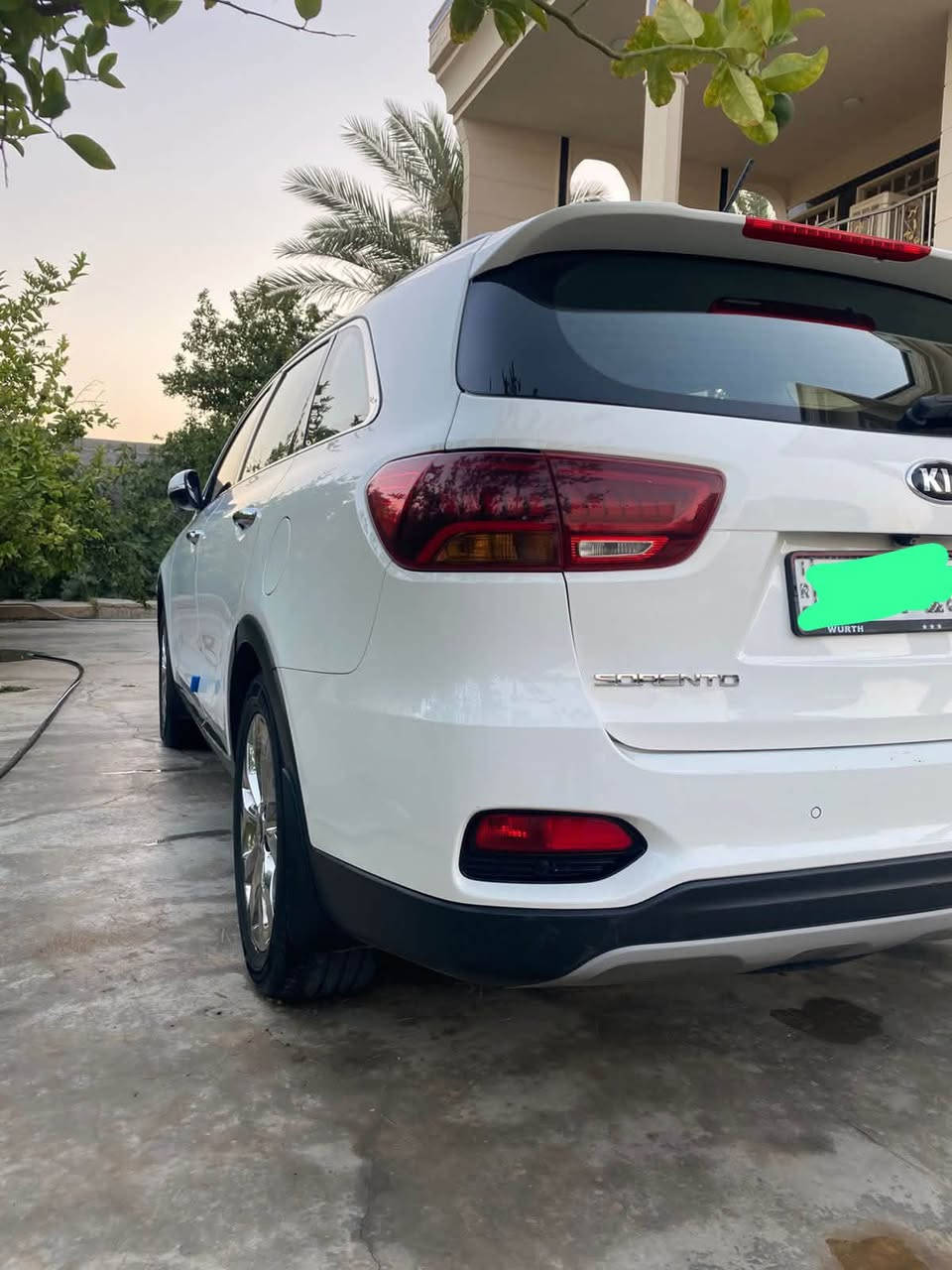 سورنتو 2018 خليجي
رقم بغداد
7 راكب 
محرك بلادي ما مفتوح 
بيها فقط بارد بالباب الخلفي 
السعر 220$و بيها مجال شويه

‭***********‬

