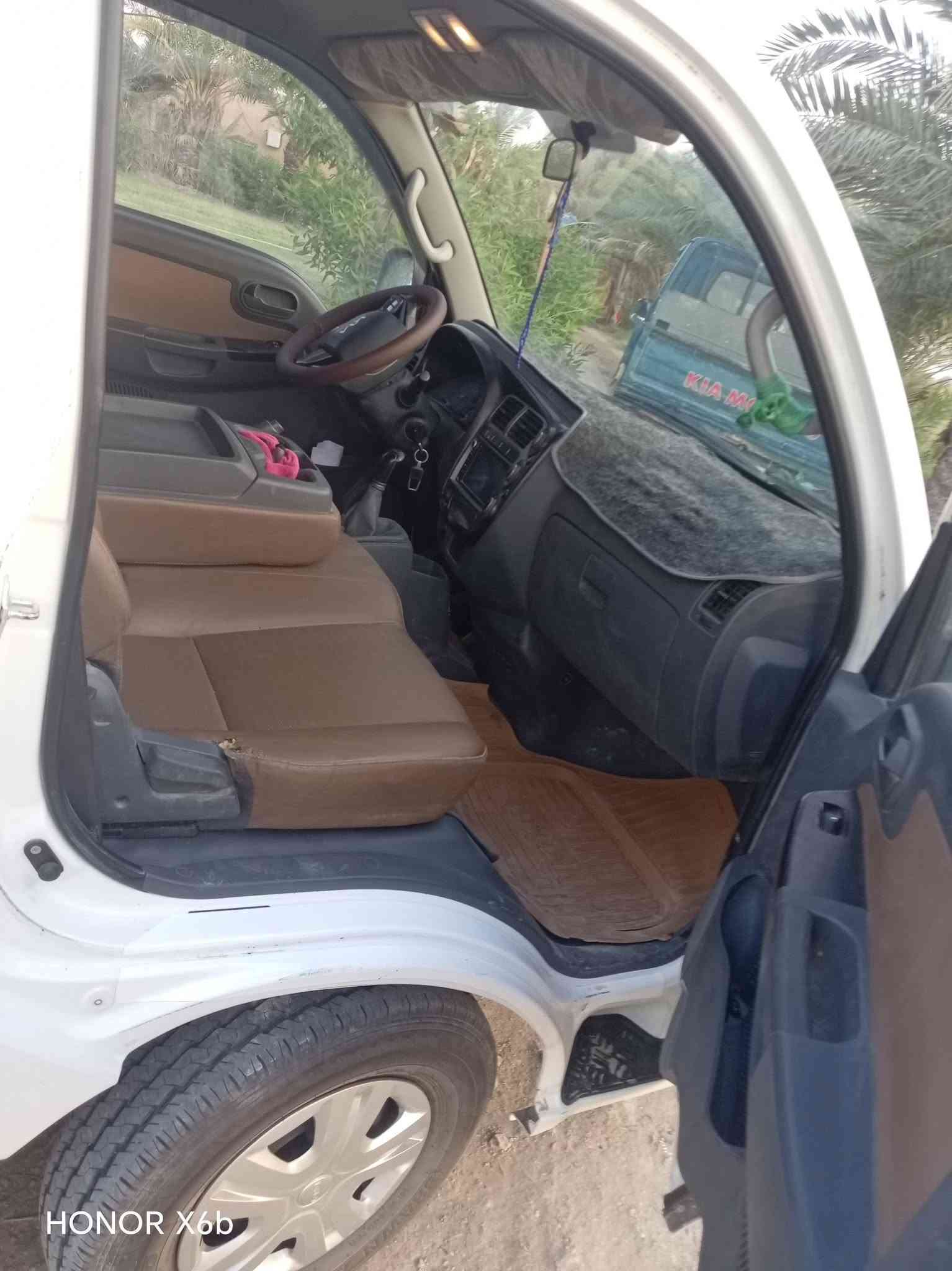 سلام عليكم
سيارة موديل ٢٠٢٣ كامله مكفوله كفاله عامه تبريد 
مكان السيارة حله ناحية النيل
 ***********

نص مكتوب في الصور:
- HONOR X6b