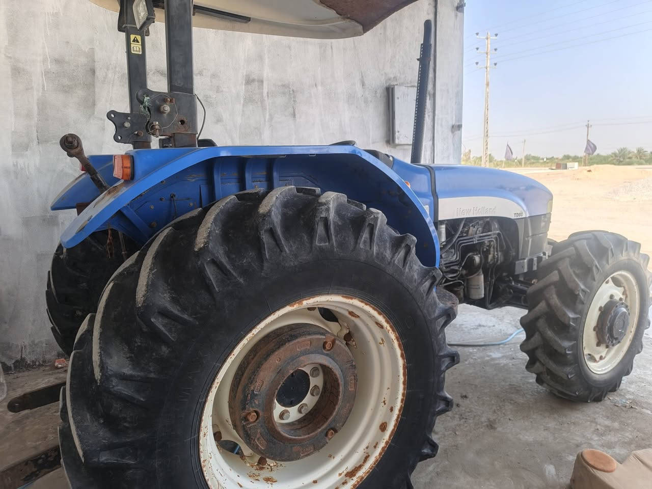 نيو هولند ٢٠١٥ مكفولة من أي شي مع دسك وفدان وخرماشه وباذره ومرشه وديجر مكانهه قضاء الفجر
الاتصال على الرقم ***********
