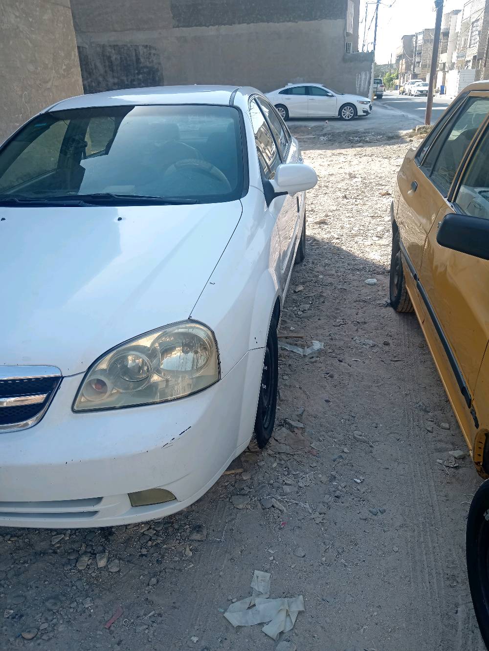 السلام عليكم للبيع ٢٠١٢ السعر ٧٠ ورقه المكان الغزاليه *********** هذا رقمي