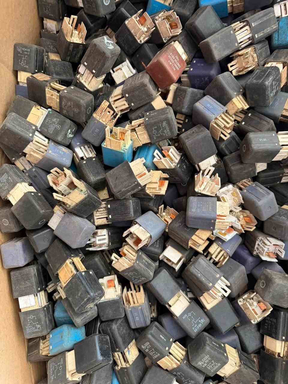 كتف سوبر اربع و خمس خطوط السعر 1500 جملة فقط 
التوصيل وات سآب فقط / ***********
