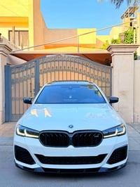 ٥٥٠i M سبورت • ٤.٤ V8 توين تيربو • ممشاه ٨٠٠٠٠ كم