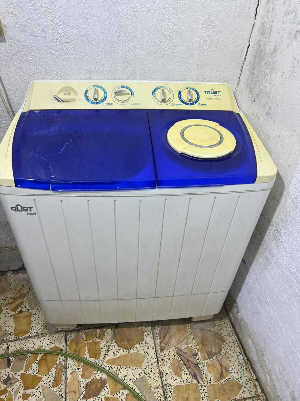 غراض بيت للبيع للاتصال ***********
